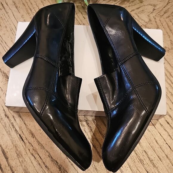 Franco Sarto Size 8 Black Pumps The Artist's Collection - Picture 5 of 12